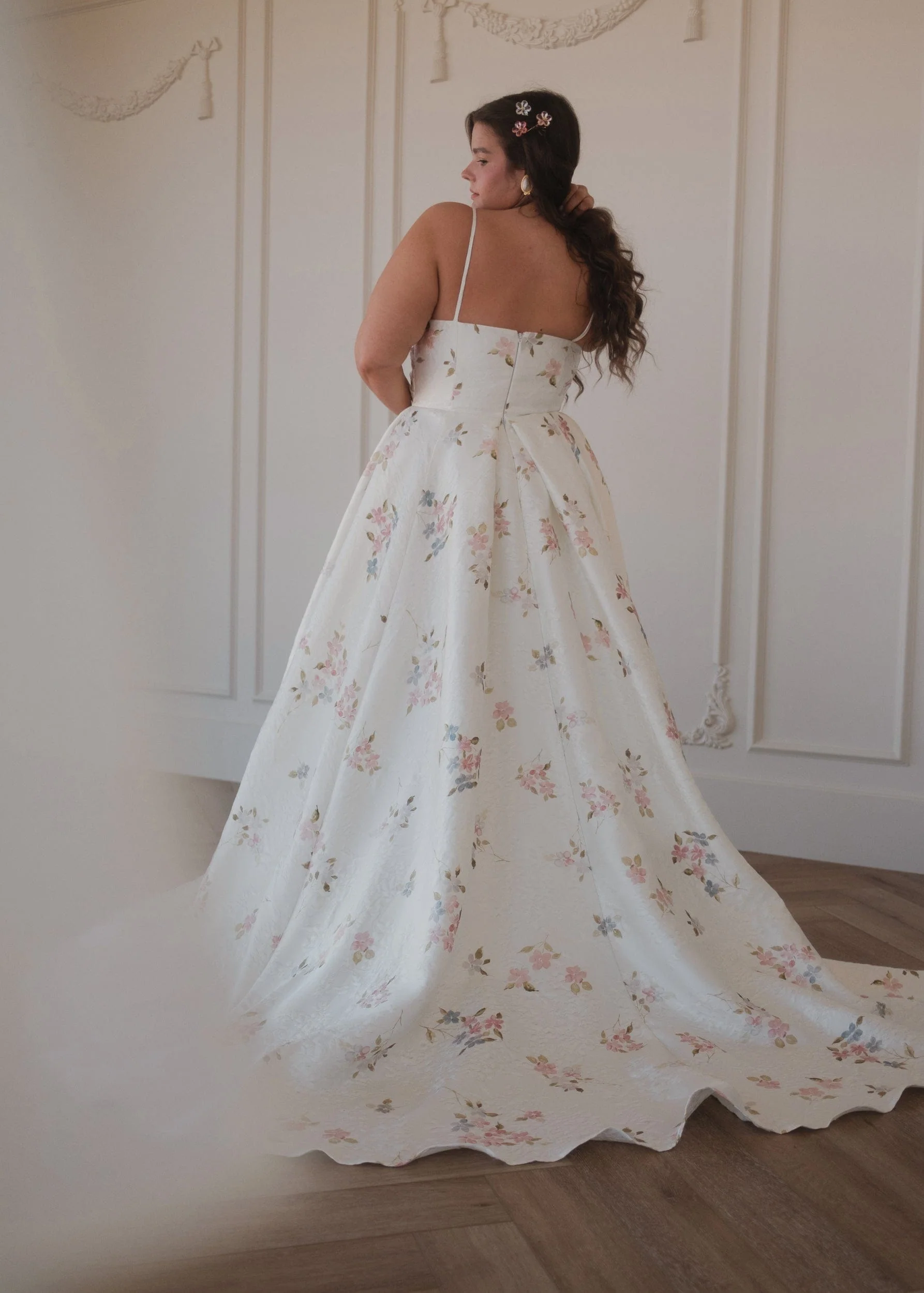 Arabella White Floral Jacquard Pleated Slit Maxi Dress - Image 12