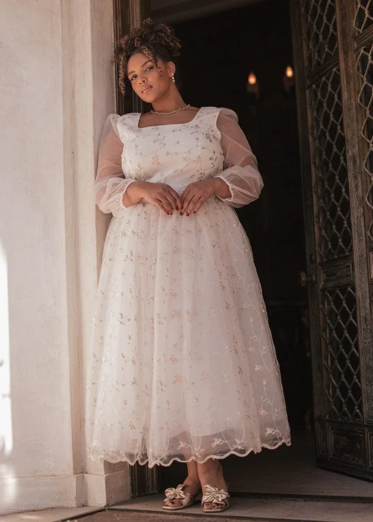 Eira Dress - Image 4